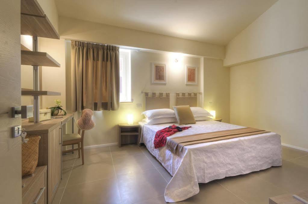 Palazzo Ruschioni Boutique Hotel Camerano Exterior foto